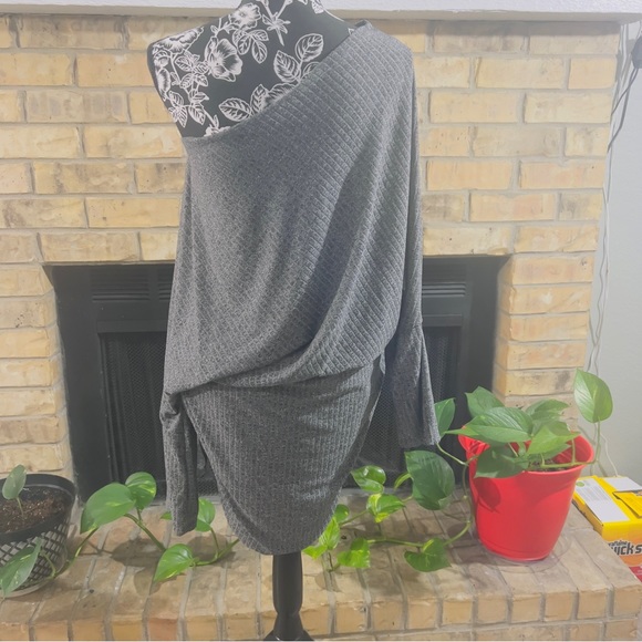 Venus Dolman Sleeve Lounge Dress Size XL NWOT - Picture 5 of 6